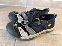 Keen Sandalen Sandale Neopren jungen Schuhe 34 Rheinland-Pfalz - Hachenburg Vorschau