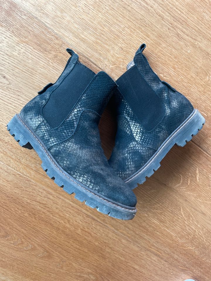 Bisgaard Chelsea Boots Gr. 36 in Markdorf