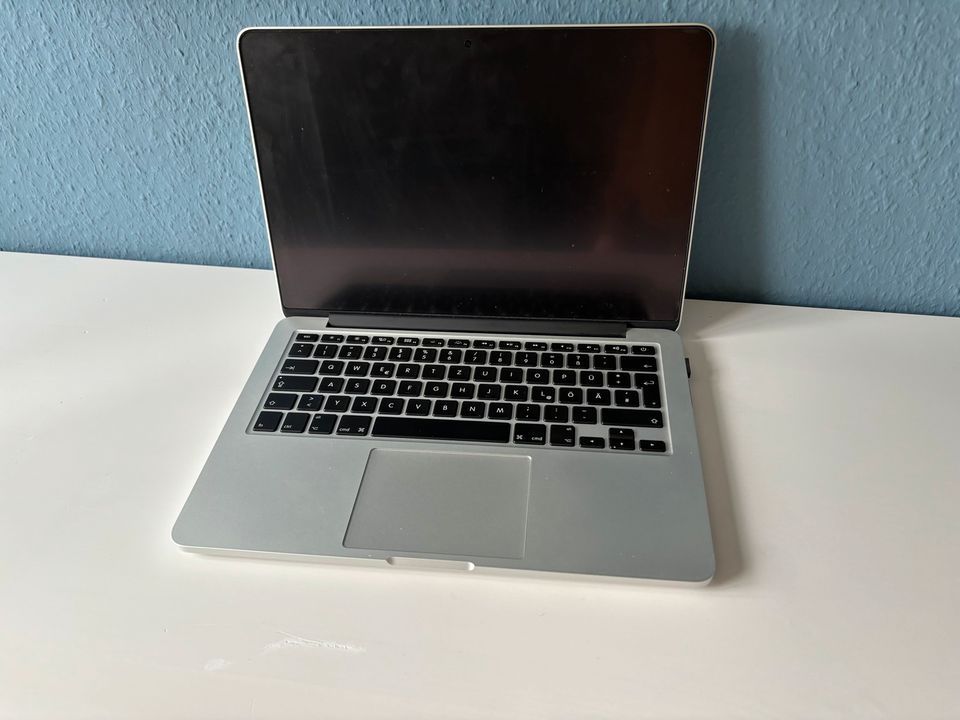 Apple MacBook Pro (Retina 13 Zoll, Anfang 2015) in Friesoythe