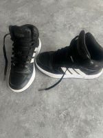 Adidas Hoops Mid Basketball Schuhe Gr.33 schwarz Nordrhein-Westfalen - Viersen Vorschau