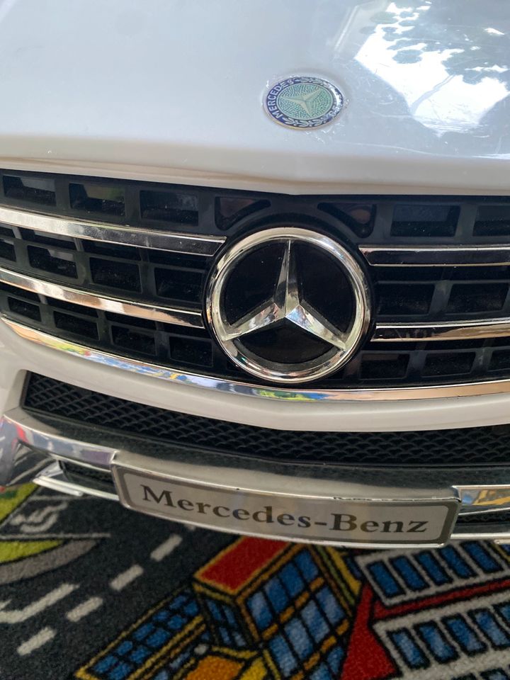 Mercedes Benz Kinder Auto in Bergheim