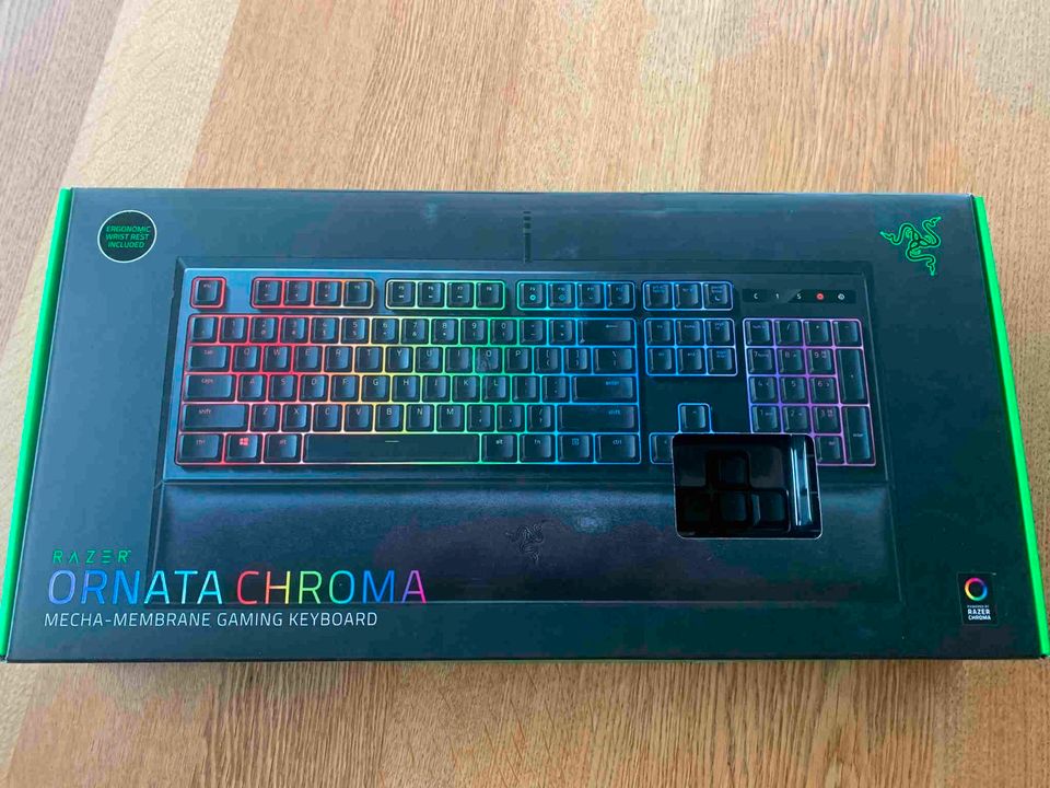 Razer Ornata V2 Gaming Keyboard Tastatur Switches Chroma OVP in Ismaning