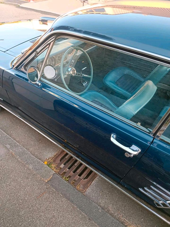 FORD MUSTANG 1966 - blau metallic in Ditzingen