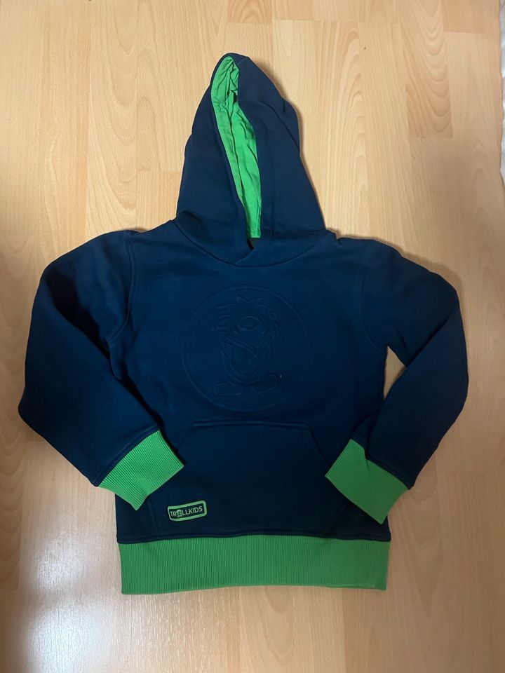 TrollKids Hoodie Gr.128 in Nauheim