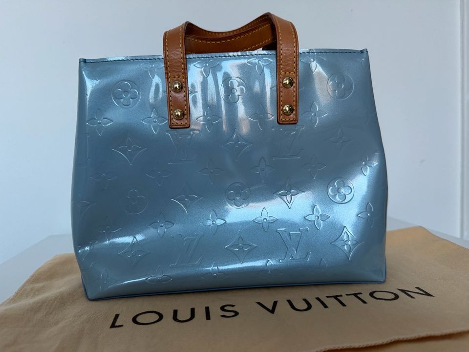 Louis Vuitton Vernis Reade pm hell blau Sky Top in Hamburg