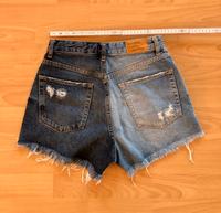 Shorts Bershka zweifarbig Denimblue Größe 36 destroyed Klipphausen - Weistropp Vorschau