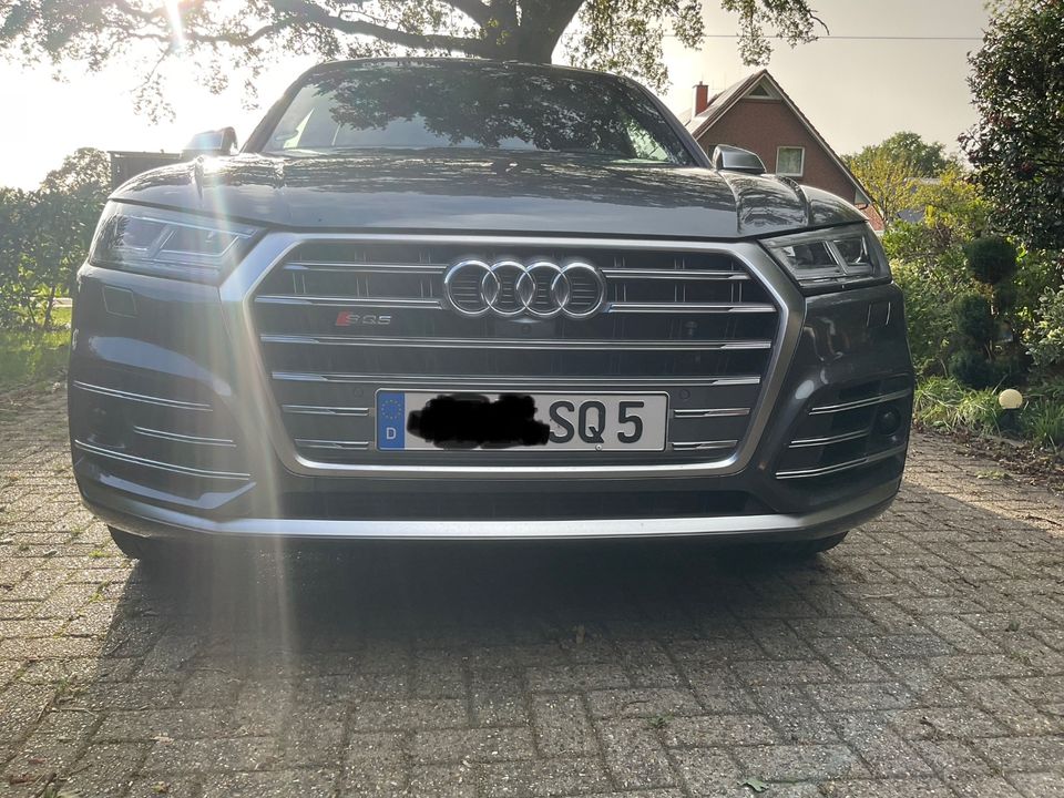 Audi SQ5 3.0 TFSI Quattro AHK Standheizung Matrix Neue Reifen 21“ in Schortens