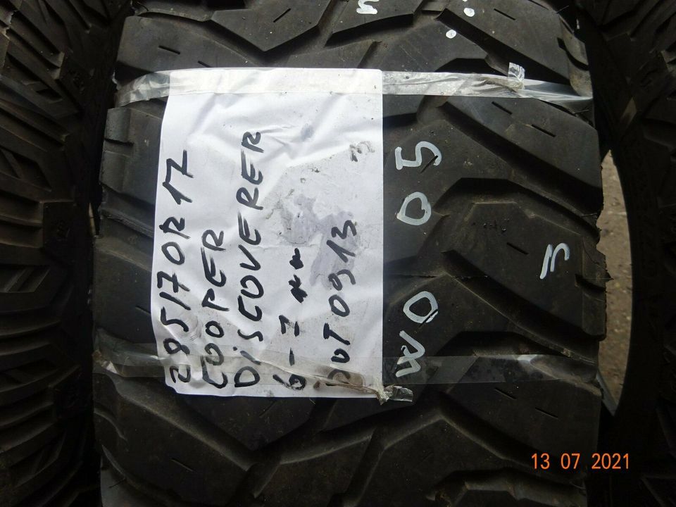 4x 285/70 R17 M+S Cooper Discoverer STT Gebraucht (W005) in Waldshut-Tiengen