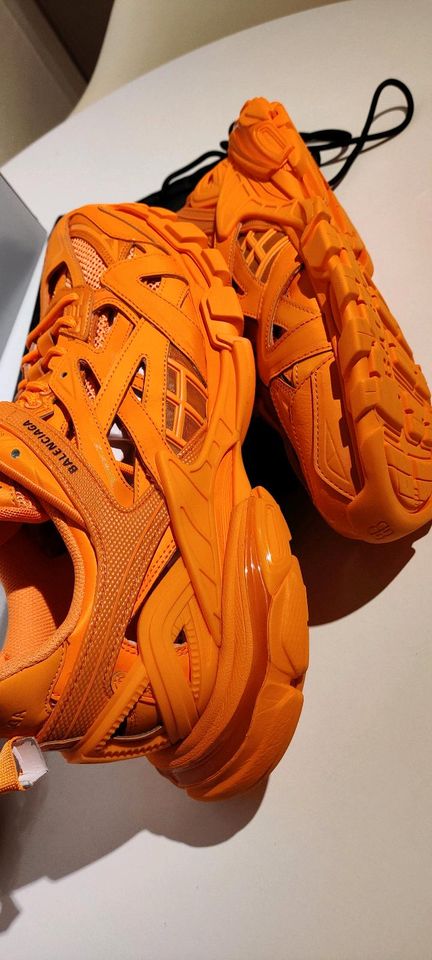 Balenciaga Track 2 Open Sneaker 45 Herrenschuhe Orange Full Set in München