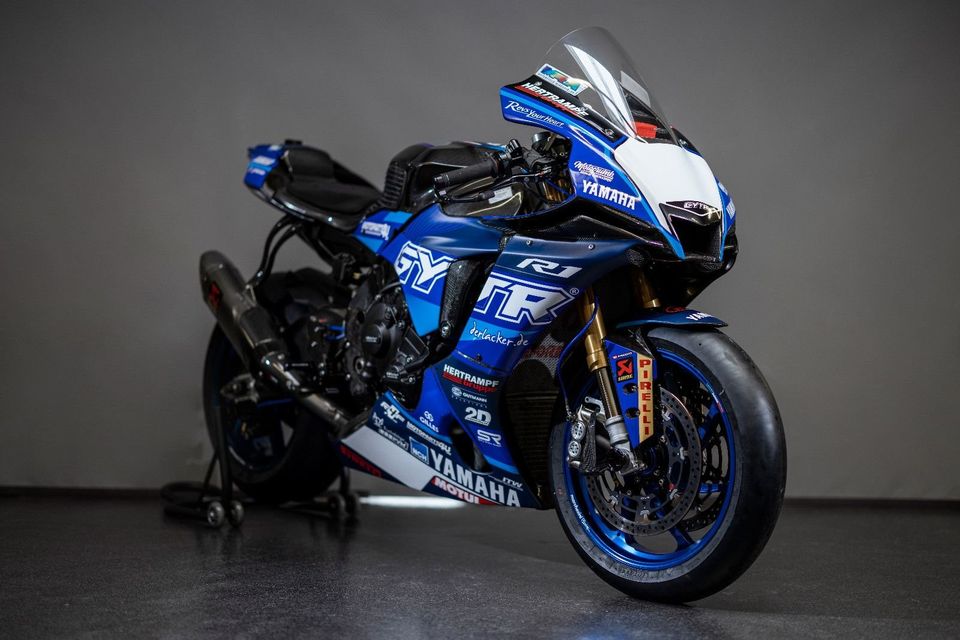 Yamaha R1 M - Superbike by Hertrampf Racing  /  TOP Ausstattung ! in Ahlde