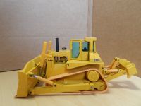 Caterpillar Planierraupe  D8L Maßstab 1:50 von NZG 233 ohne OVP Bayern - Alzenau Vorschau