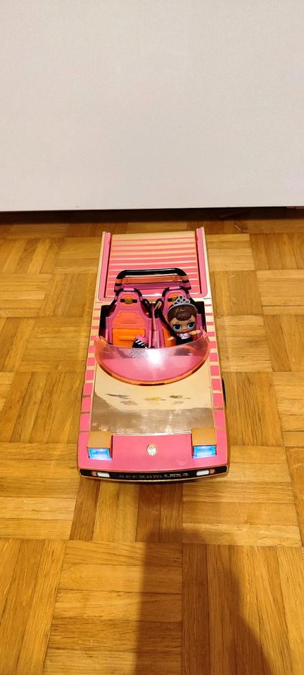 LOL Auto/Cabrio mit Puppe in München