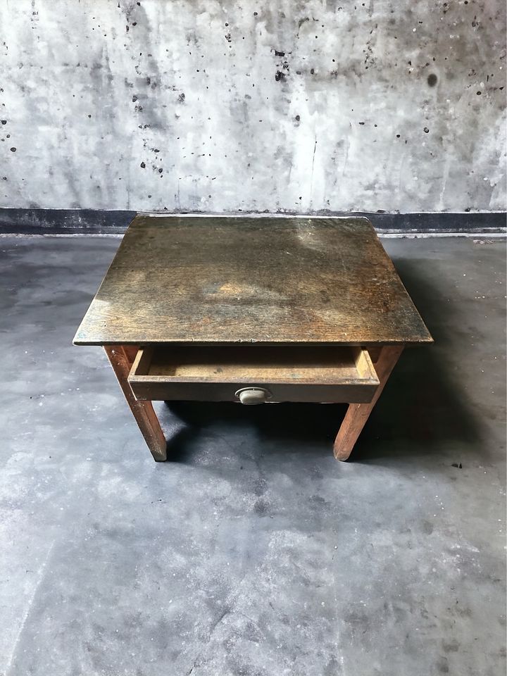 Vintage Tisch Zeichentisch 95x84x70cm in Düsseldorf