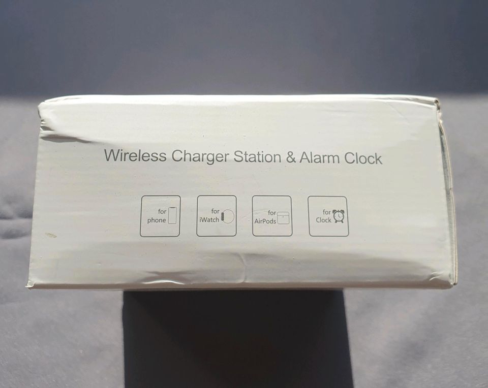 4in1 Wireless Charger in Naila