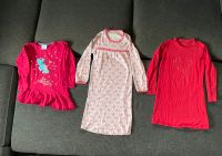 Mädchen Nachthemd / Pyjama / Schlafanzug Größe 122/128 Setpreis6€ Niedersachsen - Glandorf Vorschau