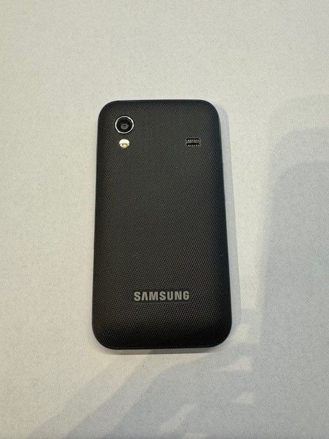 Samsung Galaxy ACE - GT-S5830 inkl. 16 Gb Micro SD in Köln