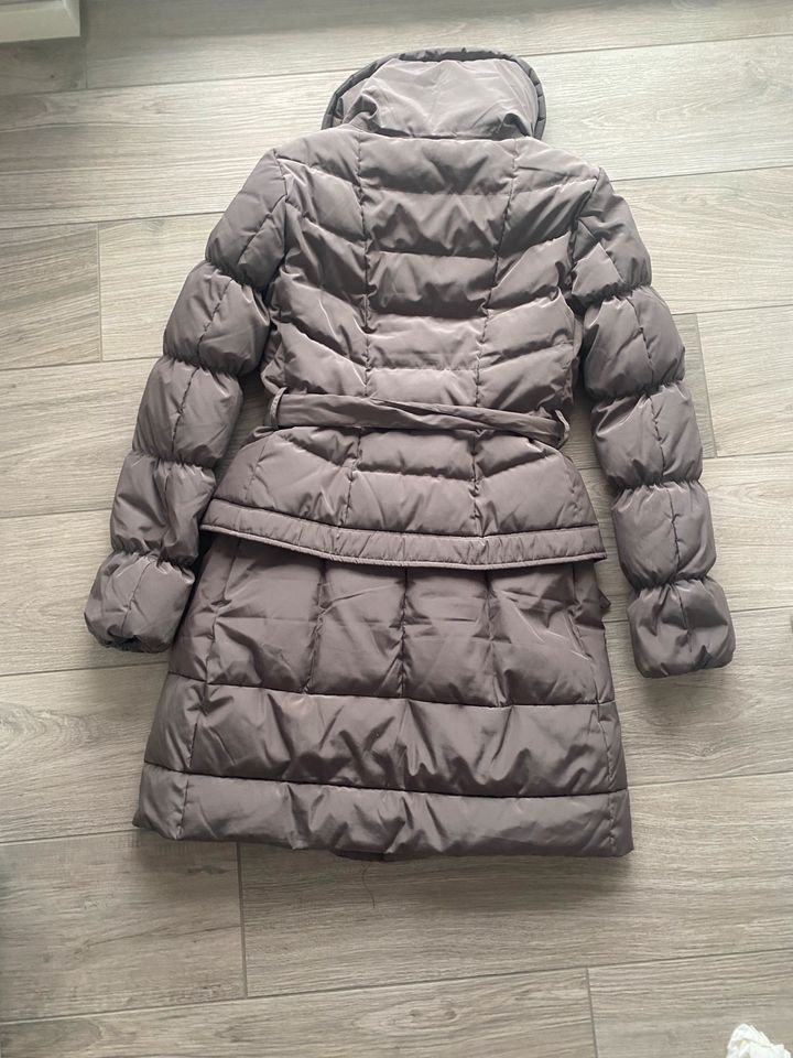 GUESS Mantel Daunenmantel Jacke M in Bad Kreuznach