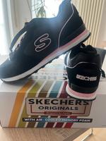 Skechers Sneaker 40 neuwertig Hessen - Spangenberg Vorschau