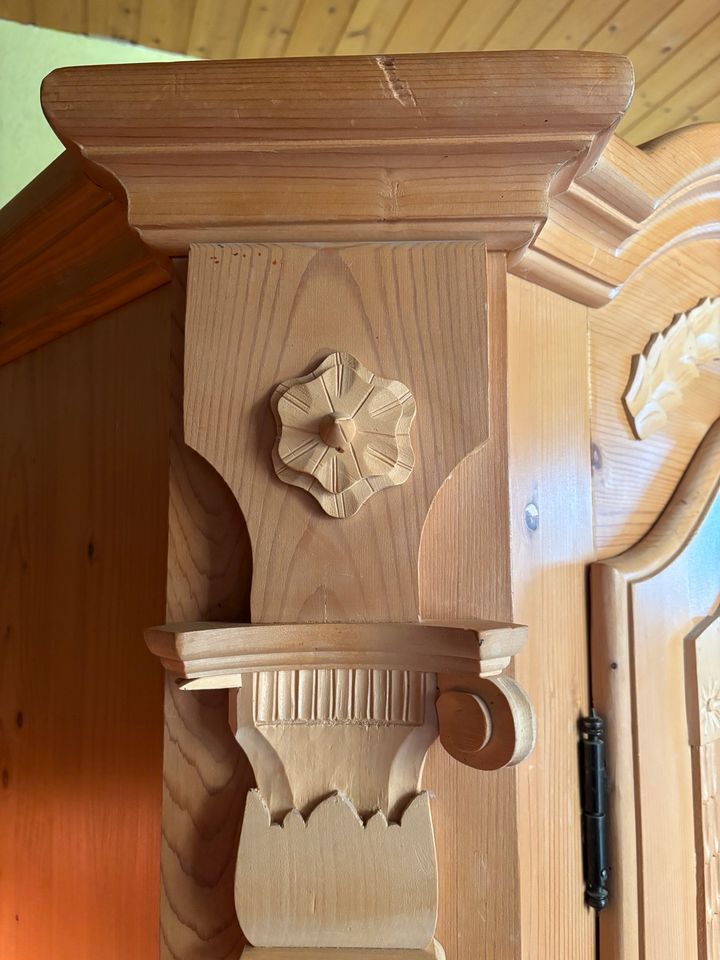 Kleiderschrank Landhausstil in Kirschau