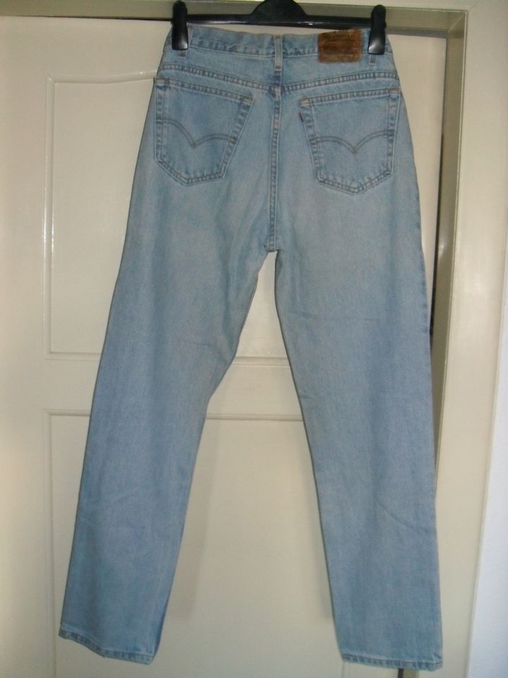 Levi’s-540 “Relaxed” Jeans, helles Stone washed, Gr. W33 L32 in Zeven