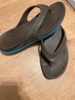 Crocs Zehentreter/FlipFlop Gr. 7 - braun/Türkis Hessen - Linsengericht Vorschau