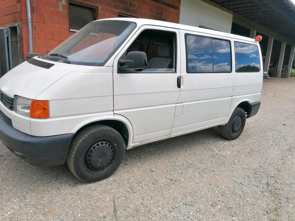 T4 2.5tdi syncro Transporter Multivan Bank TÜV viele Neuteile in Dietersburg