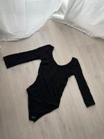 Asos Body Shirt schwarz mit Ausschnitt 3/4 arm XS Nordrhein-Westfalen - Geseke Vorschau