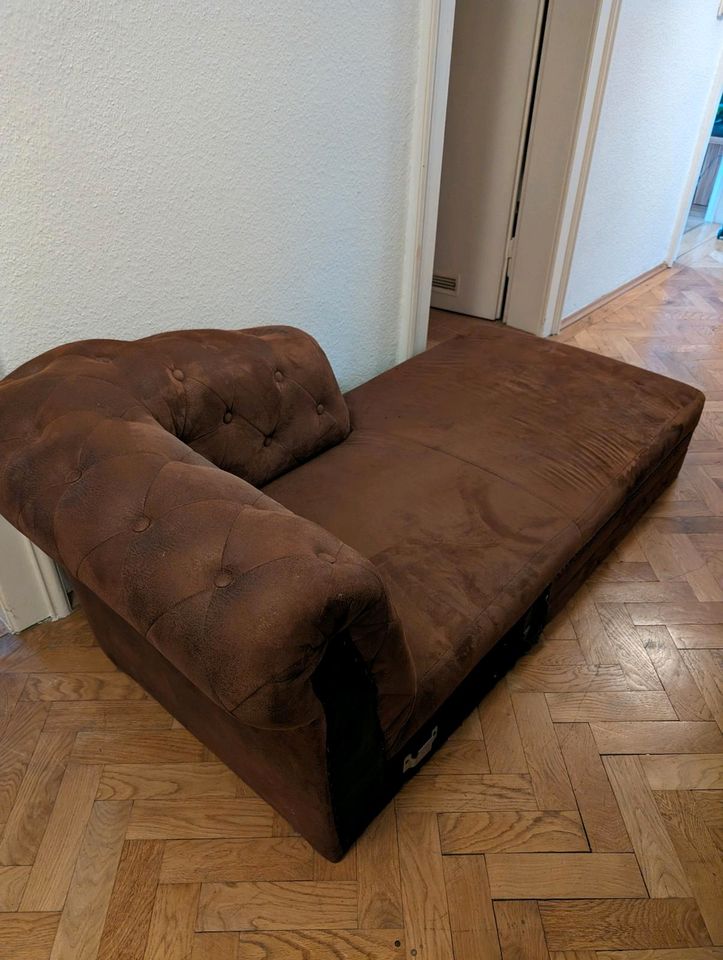 Verschenke Eck-Sofa ohne Beine in München