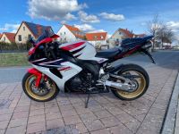 Honda CBR 1000 RR Fireblade Bayern - Neuendettelsau Vorschau