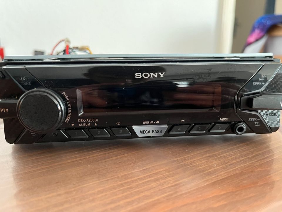 Sony Autoradio DSX-A200UI in Allersberg