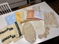 Vintage Tischdecken Deckchen Spitze Paket DDR Sachsen - Großhartmannsdorf Vorschau