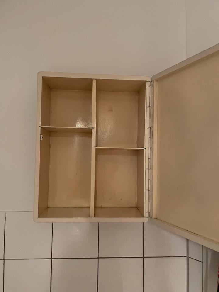 Medikamentenschrank Vanille Medizinschrank Aufbewahrung in Köln