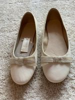 Neue Zara Ballerinas aus Leder Gr. 33 Berlin - Lichtenberg Vorschau