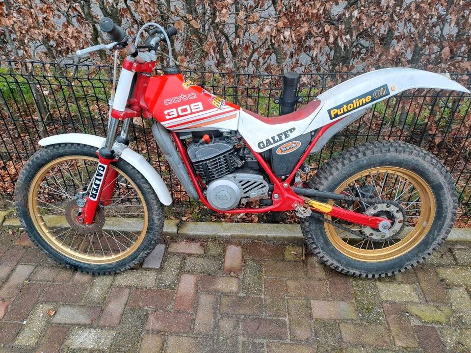 Zwei Montesa 310 und 309 honda trial trail in Emmerich am Rhein