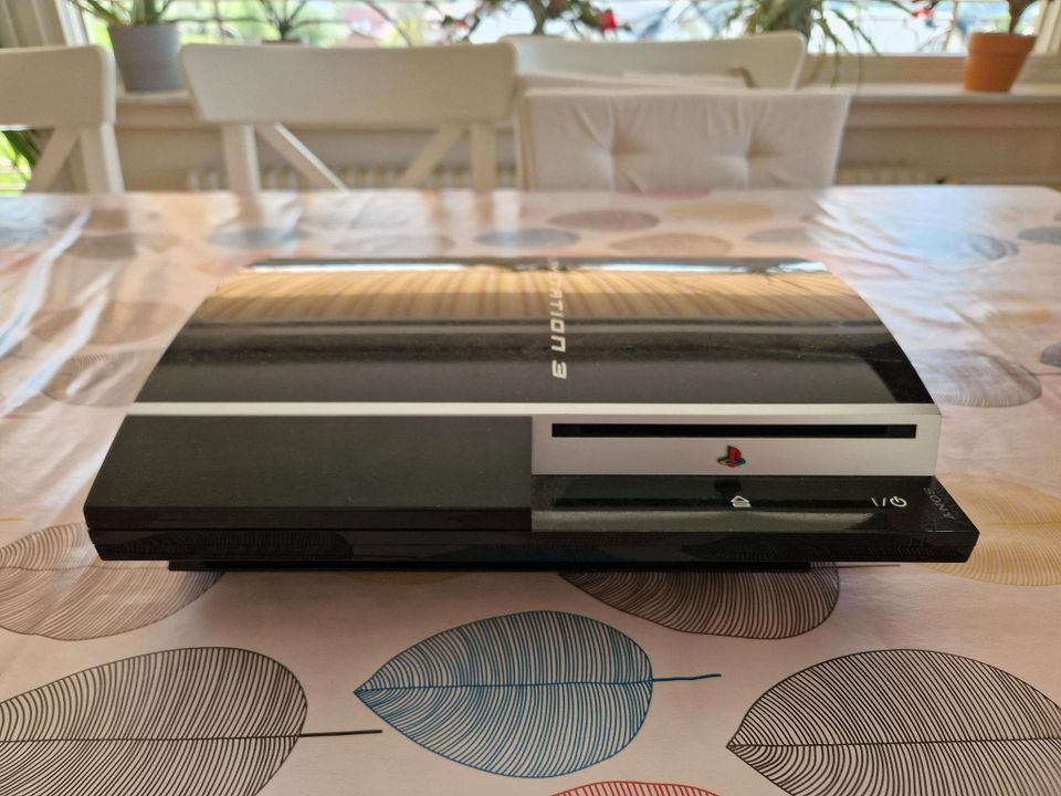 Sony Playstation 3, Fat Lady, 40GB, CECHH04 - Läuft! in Ottersweier