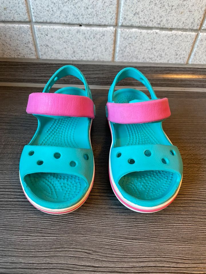 Crocs Sandalen C7 Gr. 23/24 in Emden