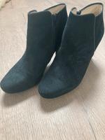 Schuhe 39 von Unisa Original aus Wildleder Niedersachsen - Winsen (Aller) Vorschau