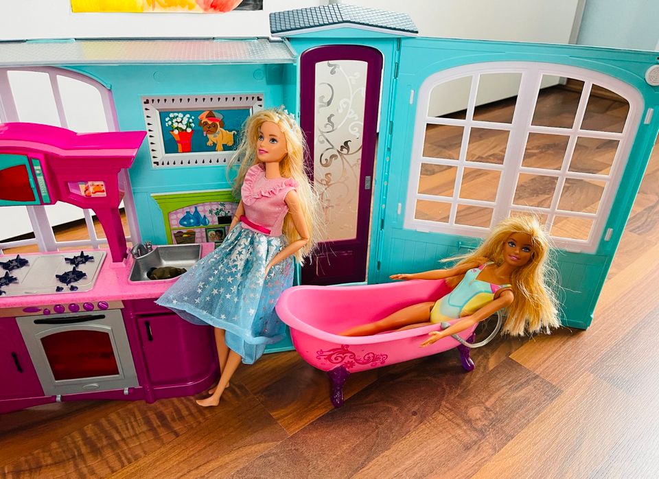 Barbie Haus klappbar Mitnehmhaus Puppenhaus Ferien Spielhaus in Rain Niederbay