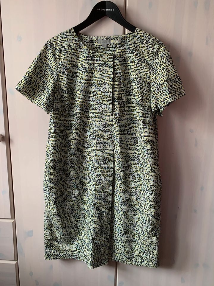 Cos Kleid Sommerkleid Etuikleid 42 Kurzarm grün weiß Baumwolle in Essen