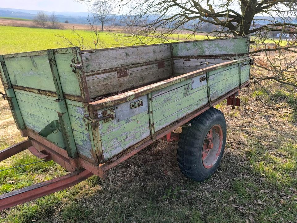 Einachsanhänger Einachser Eigenbau Schlepper in Wabern