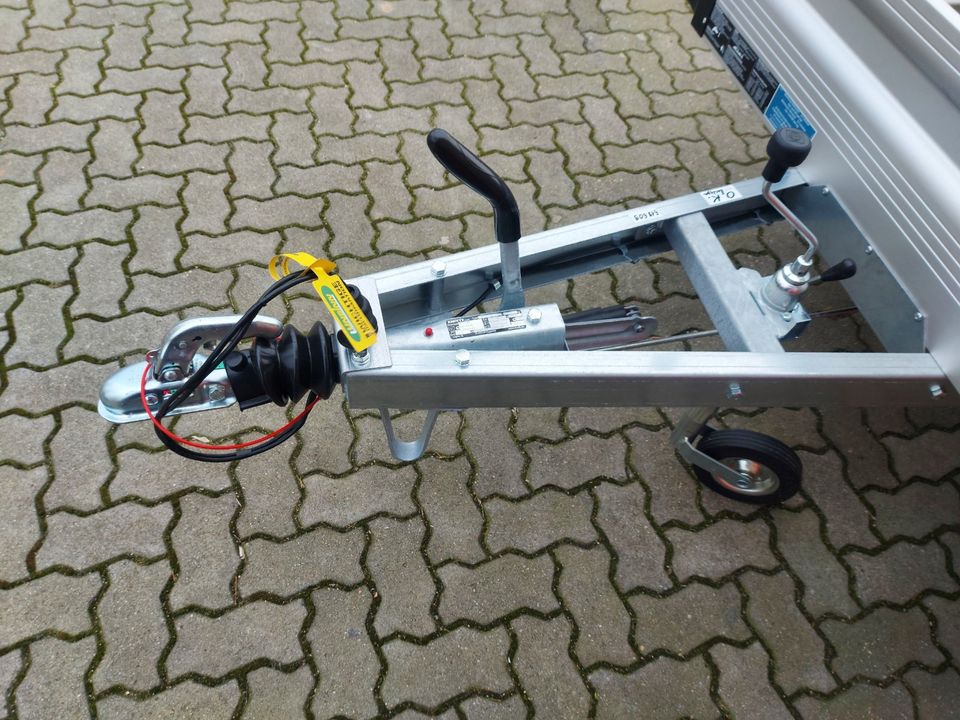 UNSINN Tieflader Alu PKW Anhänger 1300 kg 2,5 x 1,25 m in Lutherstadt Wittenberg