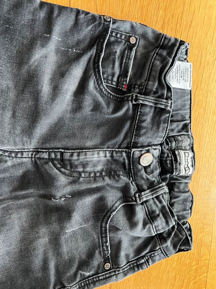 Jeans gr. 140 - Raizzed in Brieselang