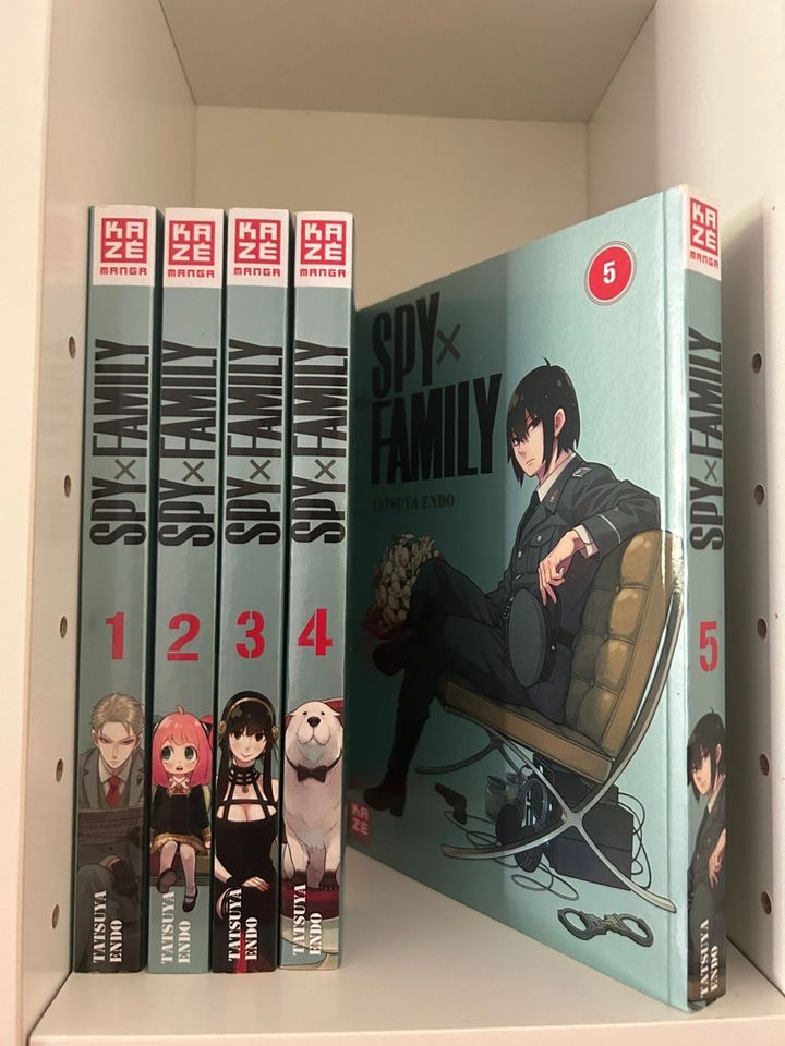 Spy x Family Manga 1-5 anime in Berlin