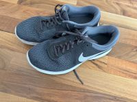 Sportschuhe Nike Gr EU 41 Rheinland-Pfalz - Landau in der Pfalz Vorschau