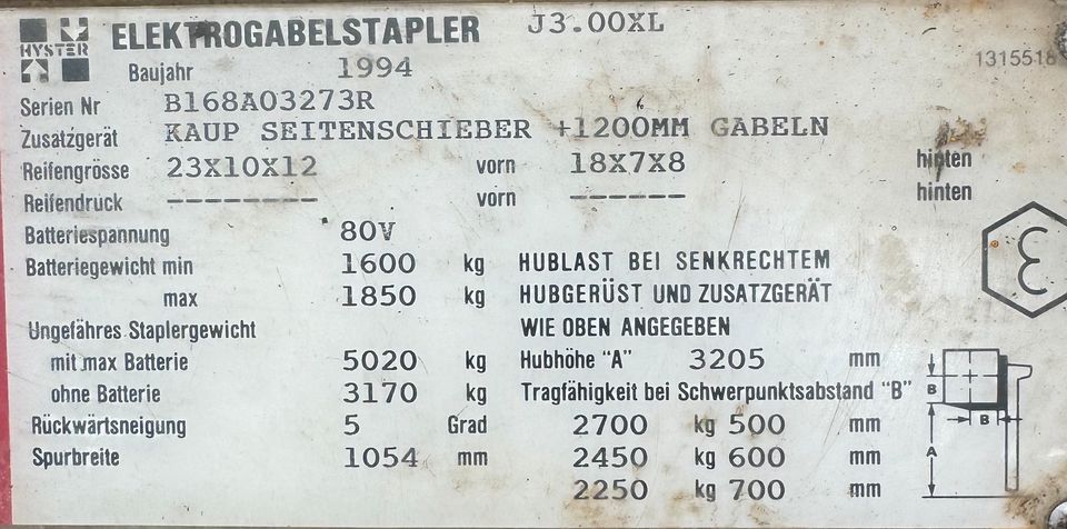 Hyster Gabelstapler J 3.00XL Stapler 3 Tonnen nur 2730 Betriebsstunden Elektro mit Ladeger in Dietersheim