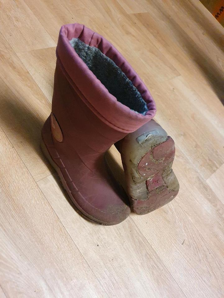 13 Paar Schuhe 27 Paket Crocs Ballerinas Adidas Stiefel Sneaker in Schönebeck (Elbe)