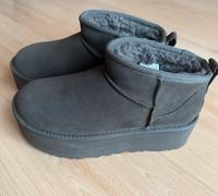 Ugg Classic Ultra Mini Plateau-Boot Gr. 38 Bayern - Taufkirchen Vils Vorschau