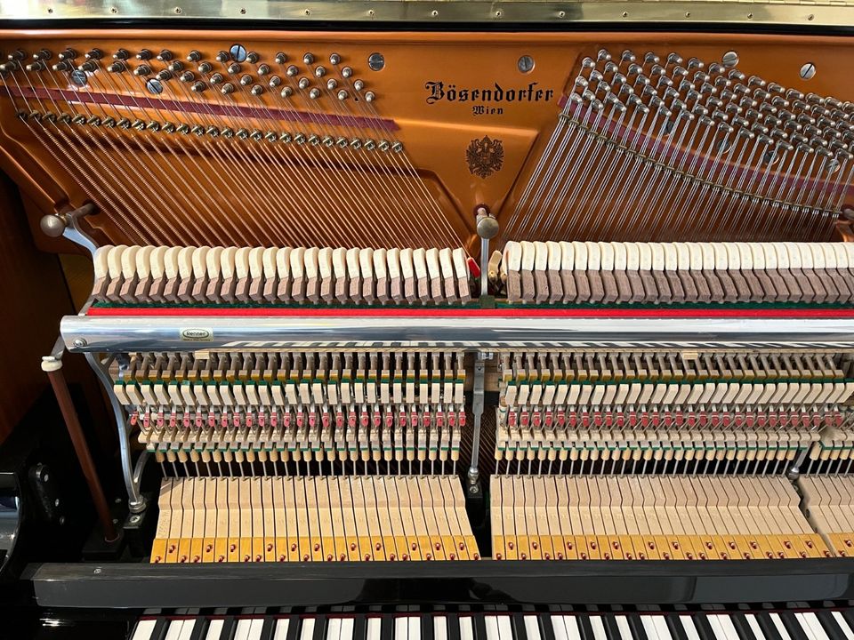 Bösendorfer-Klavier Modell 130 schwarz poliert Bj. 1991 in Verden