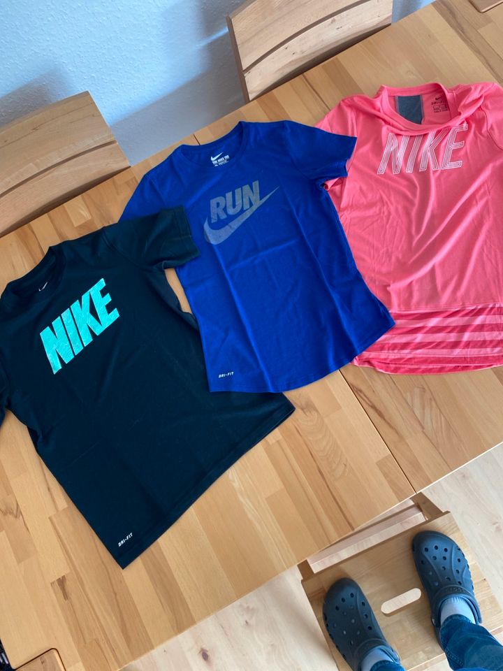 Marken Tshirts, Sportshirts, Nike, TOP in Frechen