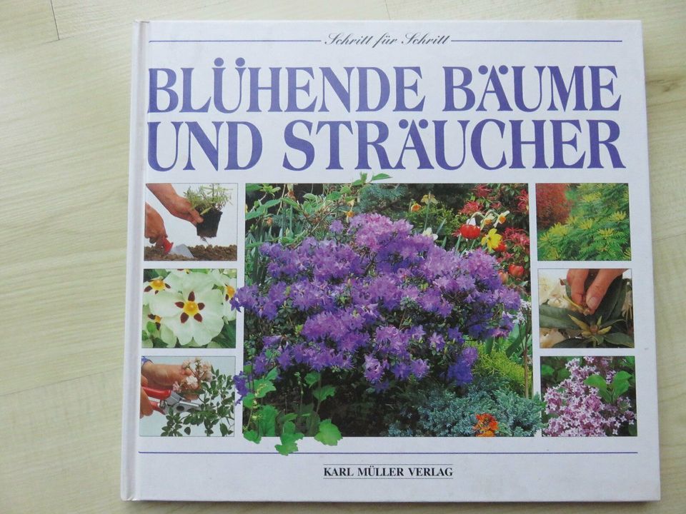 Buch "Blühende Bäume und Sträucher" in Dresden